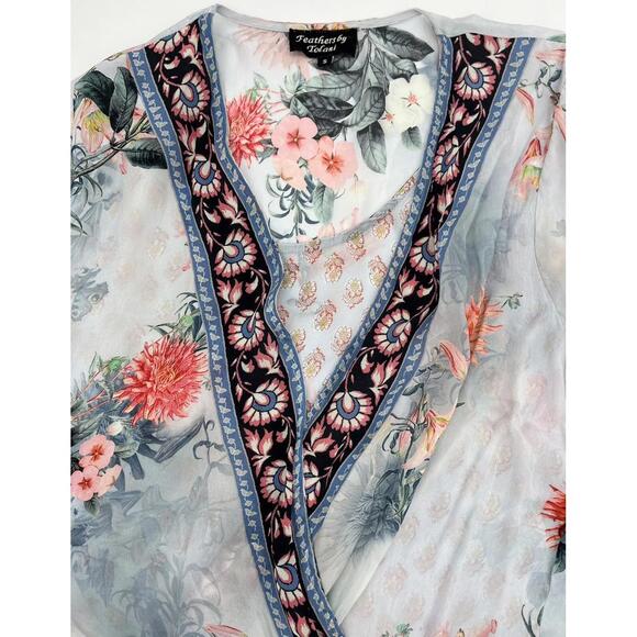 Feathers By Tolani Blouse Womens Small Floral Faux Wrap Lightweight Top - Picture 5 of 5